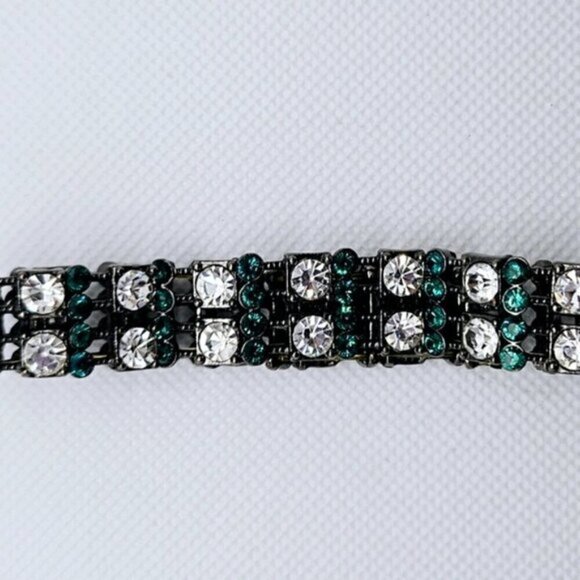 Double Row Open-Back Emerald Rhinestone Stretch Bracelet - Picture 3 of 4